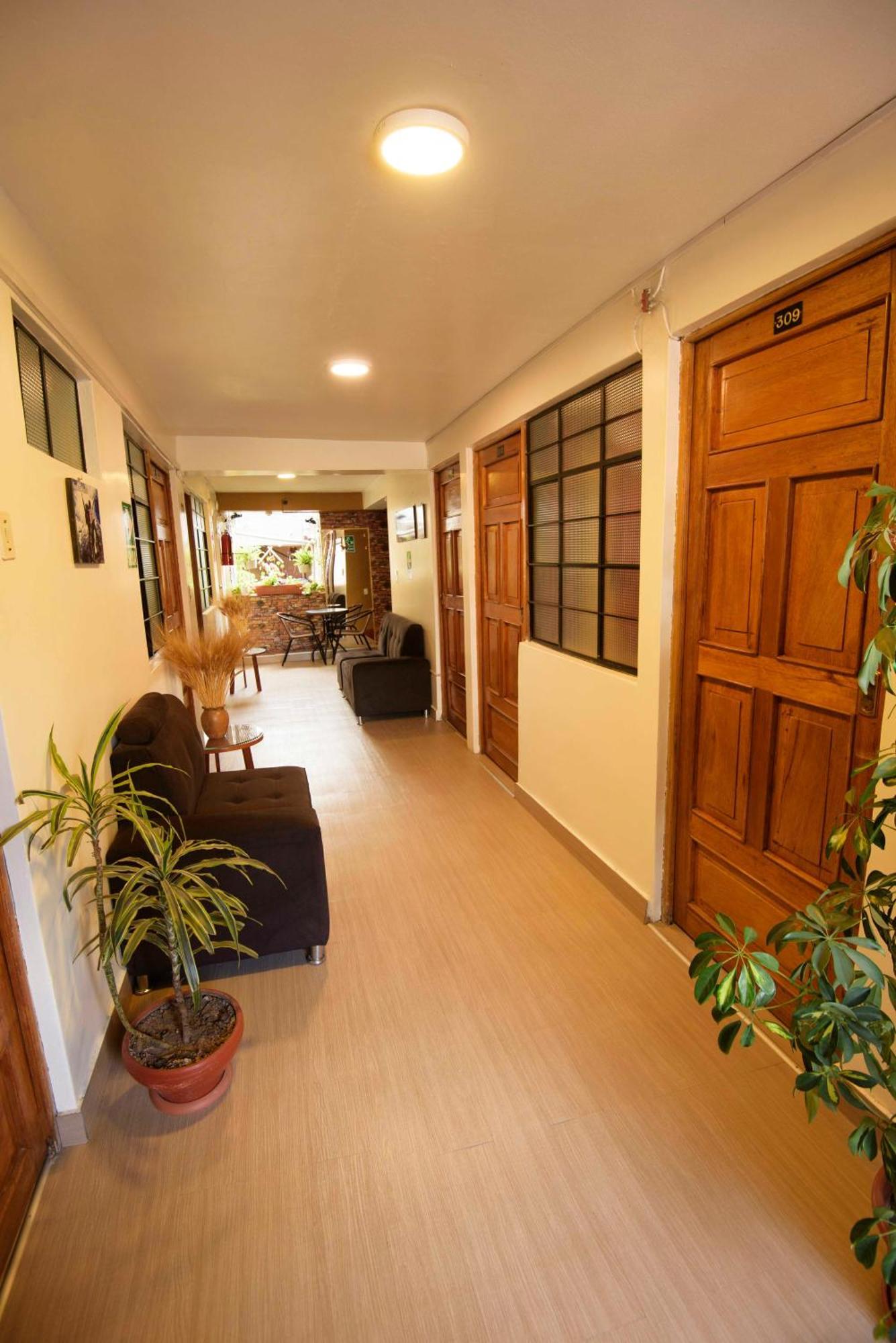 Hotel Virgen Del Carmen - Huaraz Екстер'єр фото
